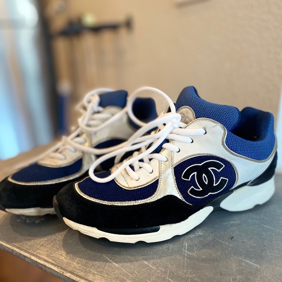 Women's Chanel Suede CC cruise suede trainer - Picture 11 of 16